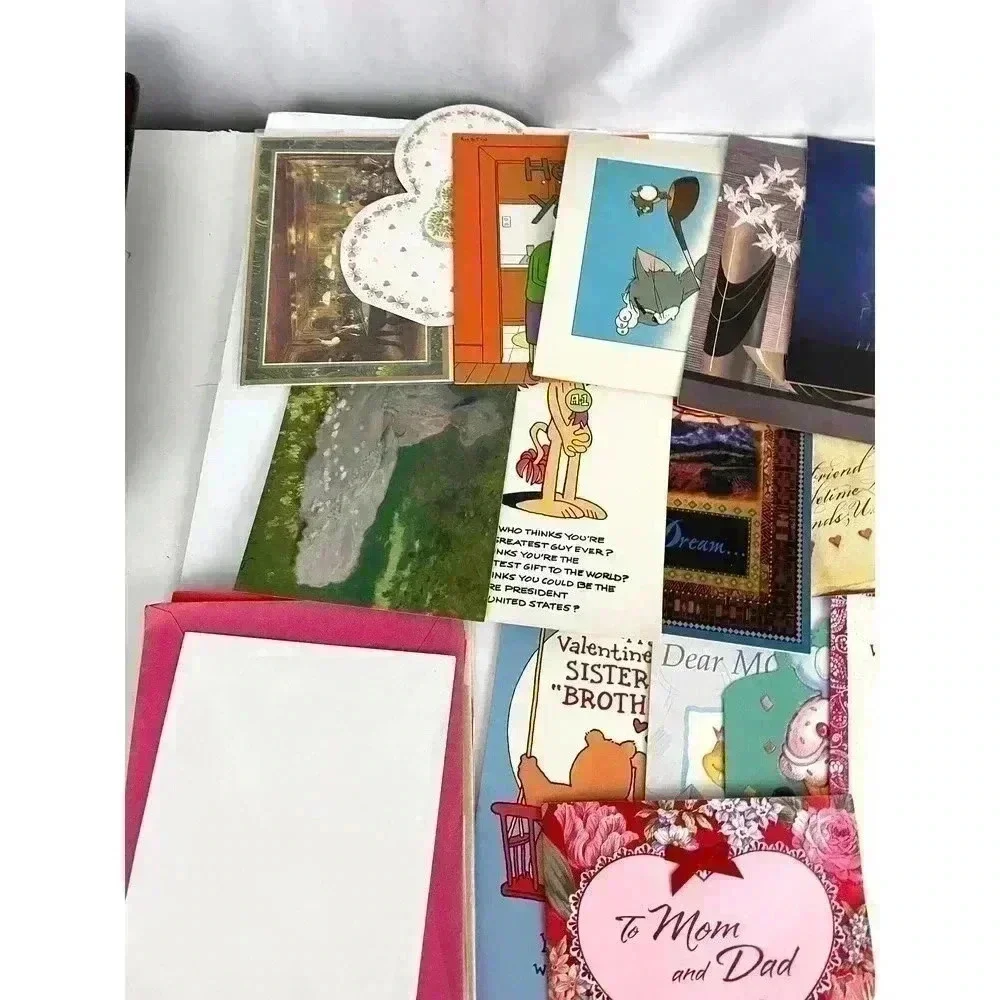 VTG 31 Greeting Cards Valentines Day Birthday Holiday Bears‎ Hearts UNUSED